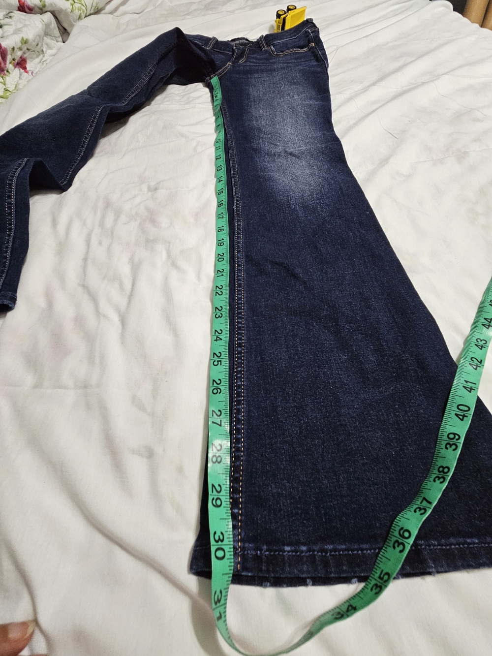 Hollister Navy Flare Jeans - Low Rise - Picture 10 of 12